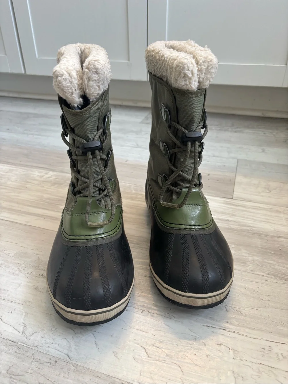Sorel Yoot Pac Nylon Waterproof Snow Boots Hiker Green Youth Size 6